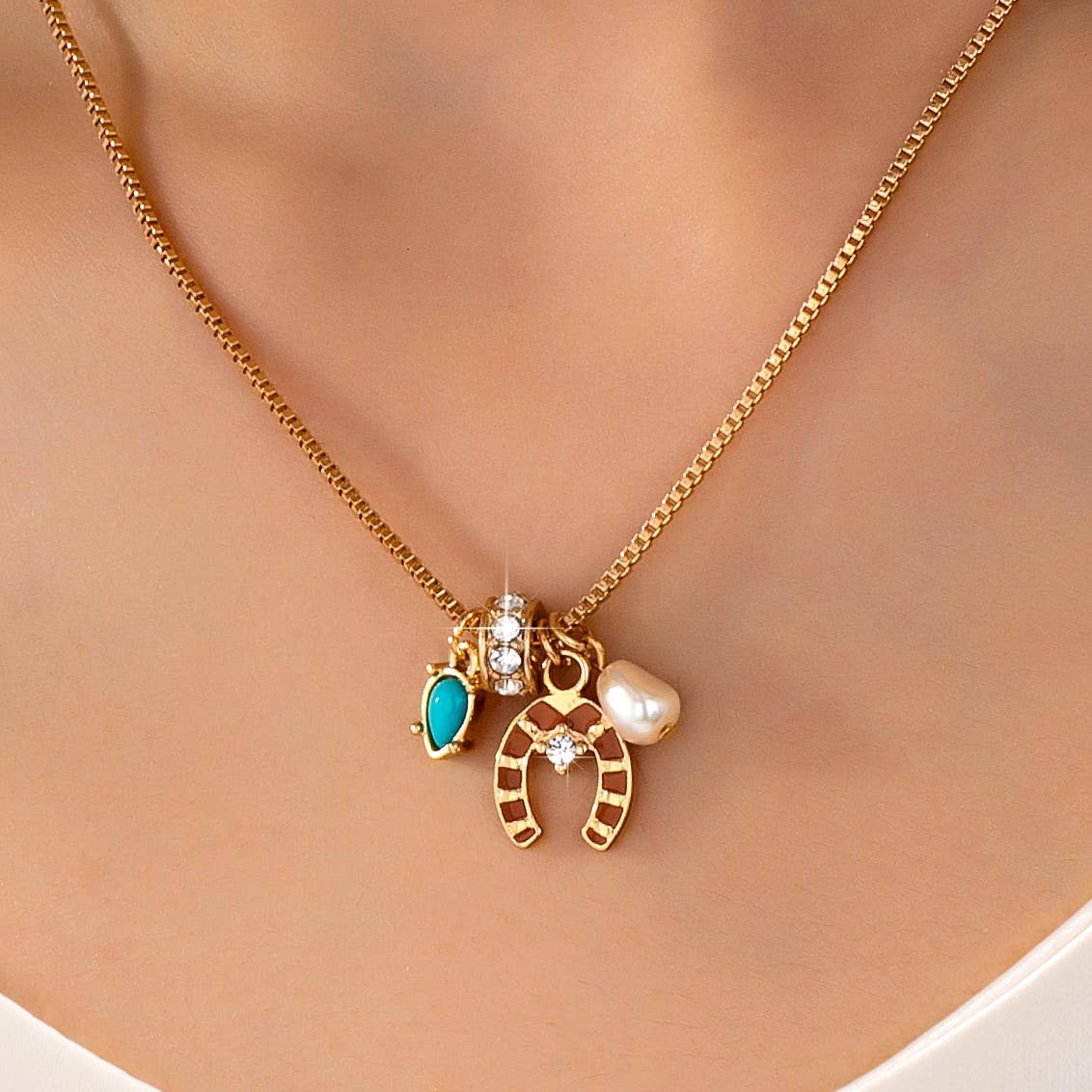 Miranda Southwest Horseshoe & Turquoise Charm Necklace - Wild Dandelion BoutiqueMiranda Southwest Horseshoe & Turquoise Charm NecklaceWild Dandelion Boutique