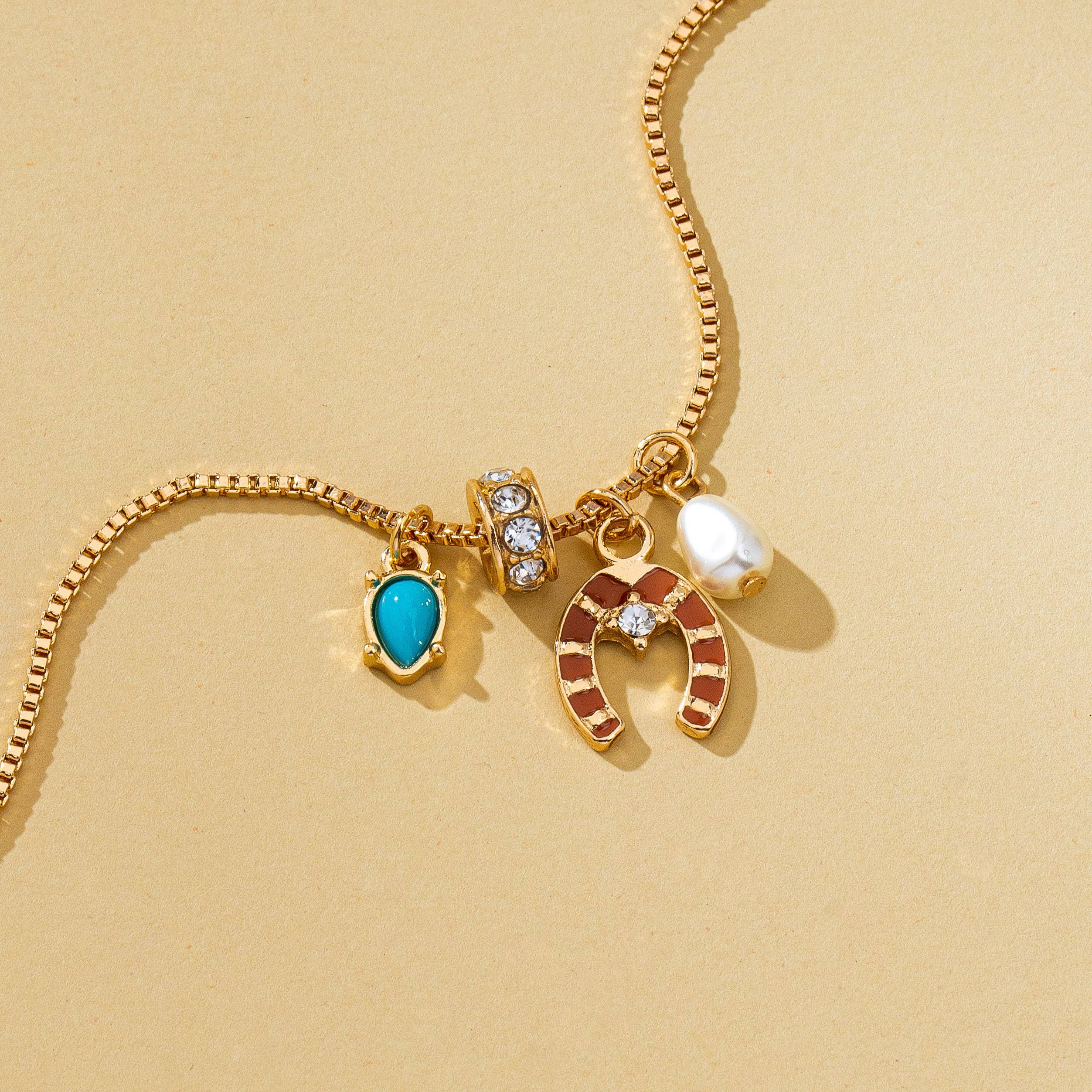 Miranda Southwest Horseshoe & Turquoise Charm Necklace - Wild Dandelion BoutiqueMiranda Southwest Horseshoe & Turquoise Charm NecklaceWild Dandelion Boutique